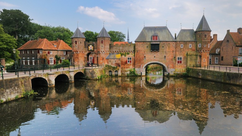 AMERSFOORT KOPPELPOORT ARNHEM ARNHEIM RHINE CRUISES CRUCEROS RHIN HOLANDA CRUCEROS PAISES BAJOS CRUCEROS RHIN